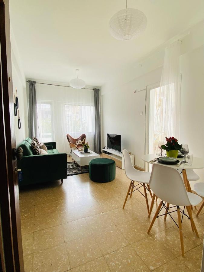 Boho-Chic One Bedroom Flat In Engomi Kültér fotó